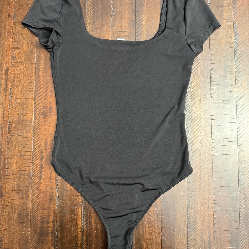 Rue21 Classic Black Top